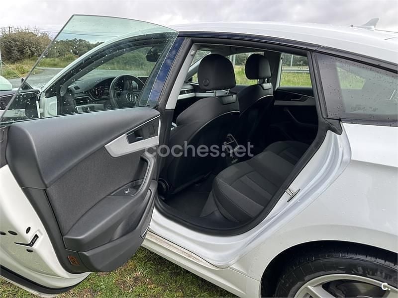 Usado Audi A5 Sportback Sport 150 CV (110 kW) 2017 Blanco Utilitario