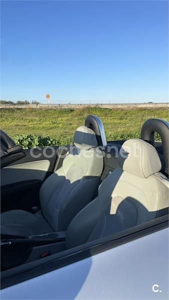 Usado Audi TT Roadster S-Line 160 CV (117 kW) 2013 Gris / plata Descapotable