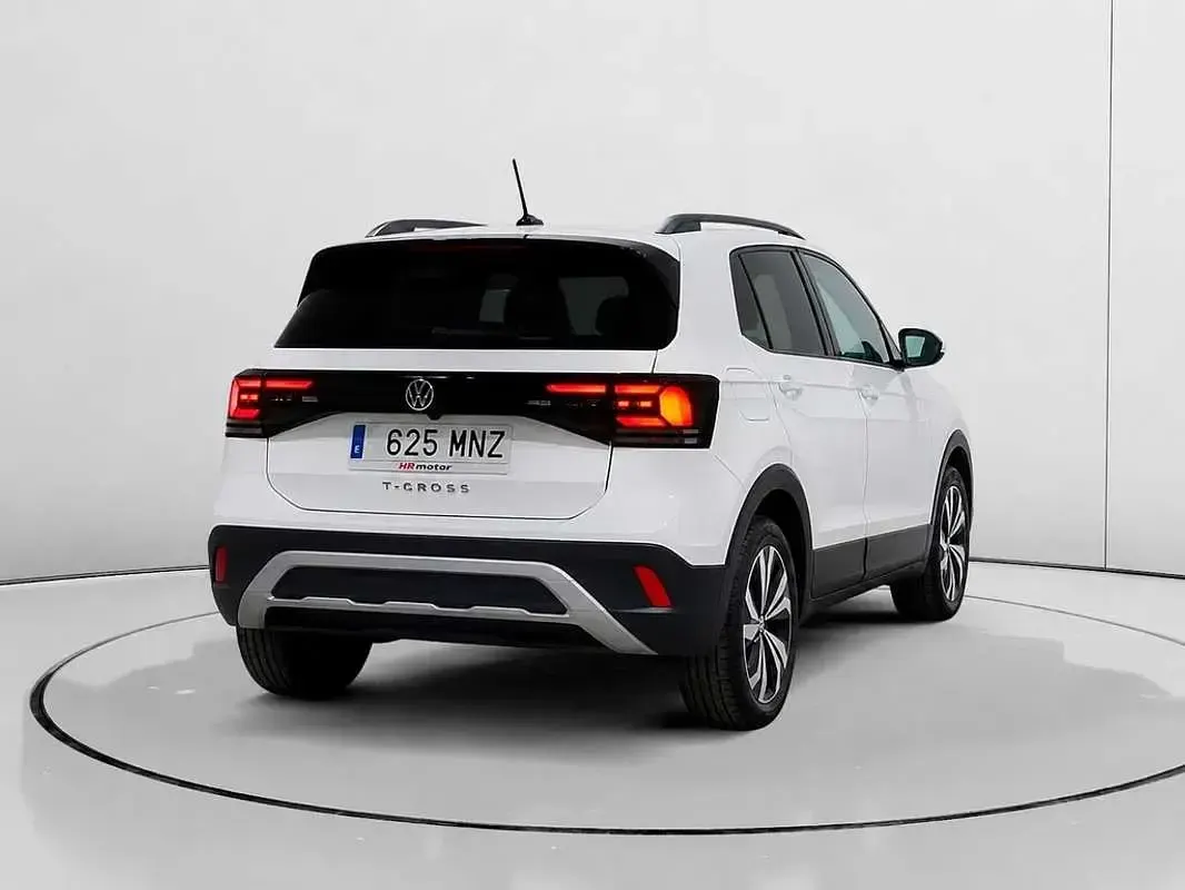 Usado VW T-Cross Life 95 CV (69 kW) 2024 Blanco SUV