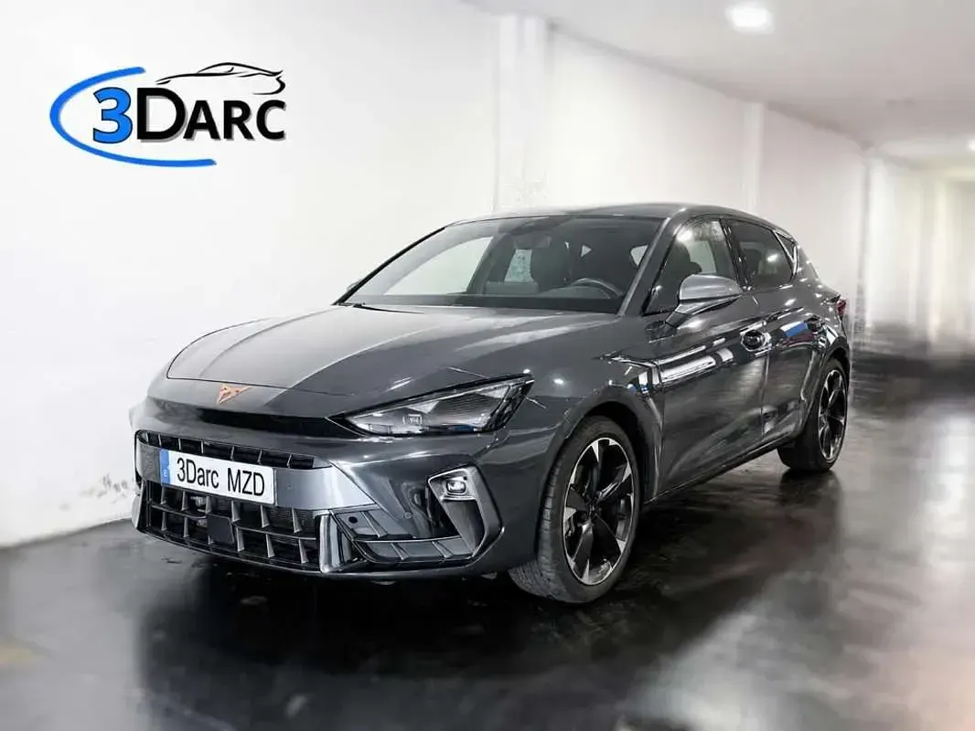Usado Cupra Leon 150 CV (110 kW) 2025 Gris Utilitario