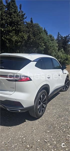 Używany MG HS Luxury 162 KM (119 kW) 2025 Biały SUV