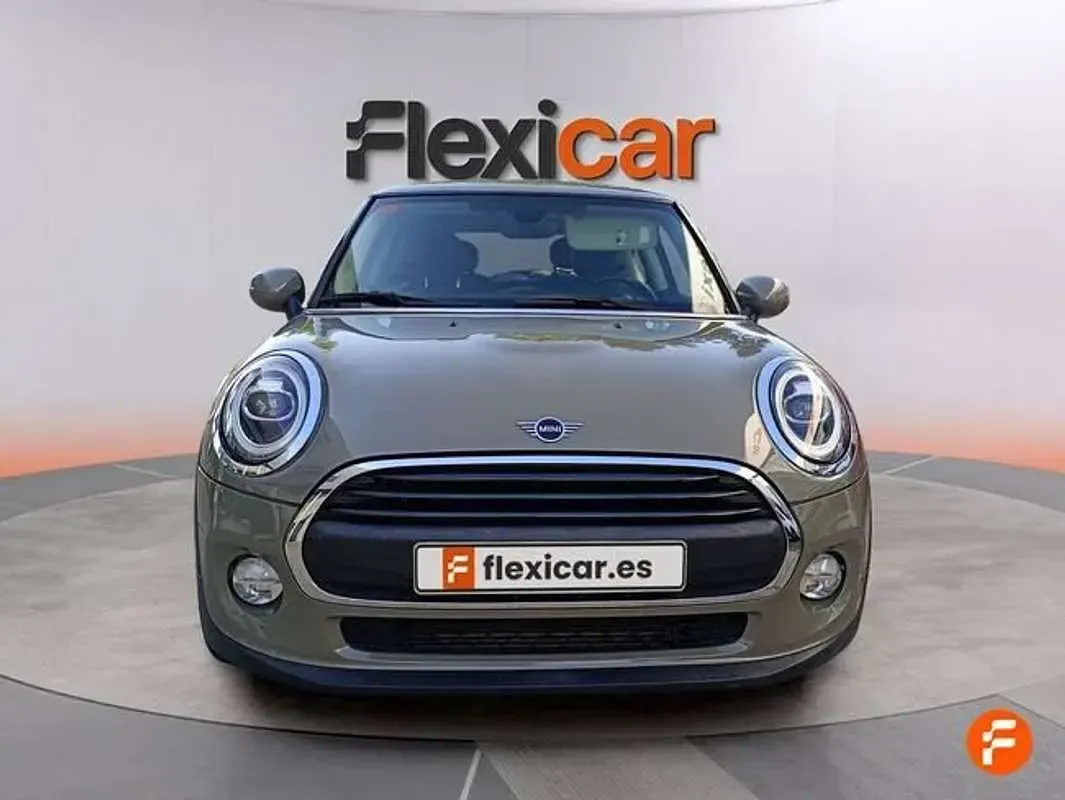 Usado Mini Cooper 136 CV (100 kW) 2019 Gris Utilitario