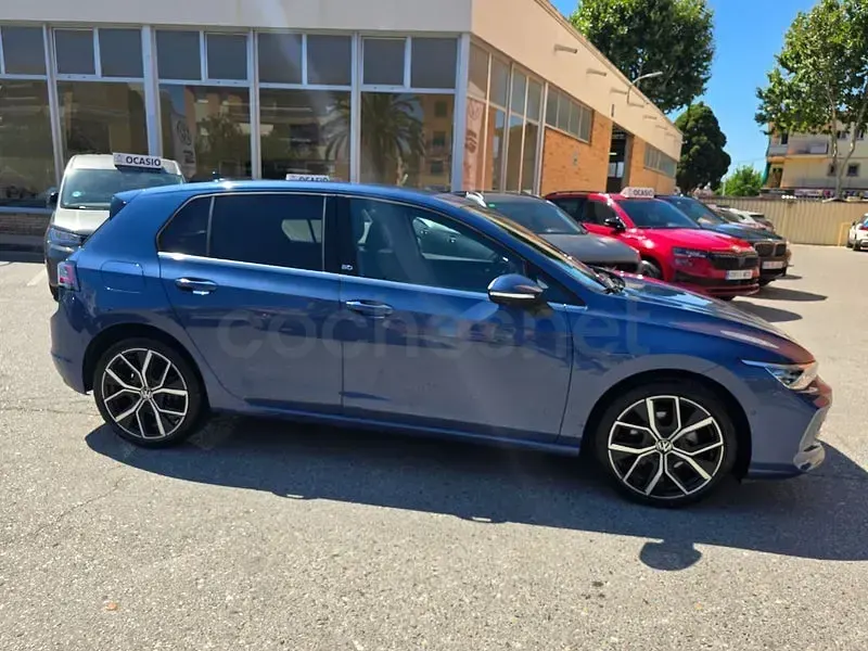 Usado VW Golf VIII 150 CV (110 kW) 2024 Azul Berlina