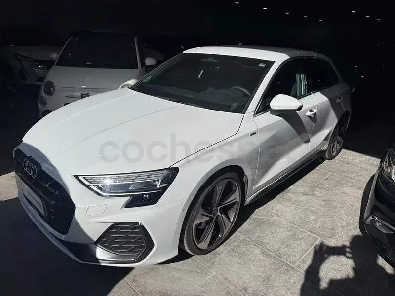 Usado Audi A3 S-Line 150 CV (110 kW) 2025 Blanco Berlina