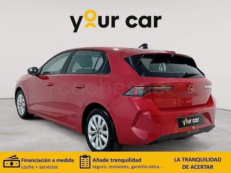 Usado Opel Astra Edition 130 CV (95 kW) 2023 Rojo Berlina