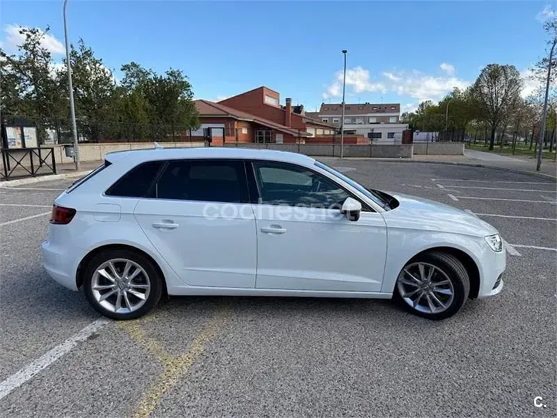 Usado Audi A3 Advanced 125 CV (91 kW) 2016 Blanco Berlina