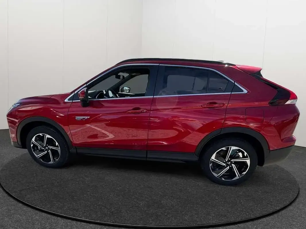 Usado Mitsubishi Eclipse Cross 188 CV (138 kW) 2024 Rojo SUV