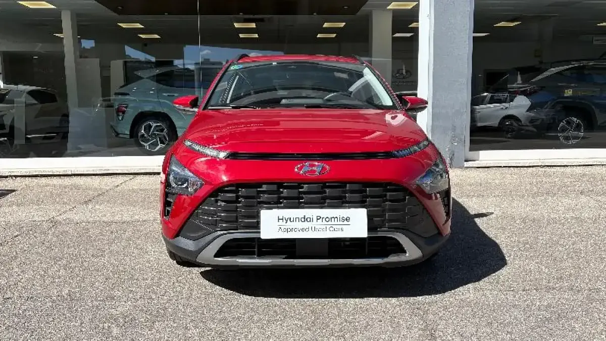 Usado Hyundai Bayon 100 CV (73 kW) 2021 Granate SUV