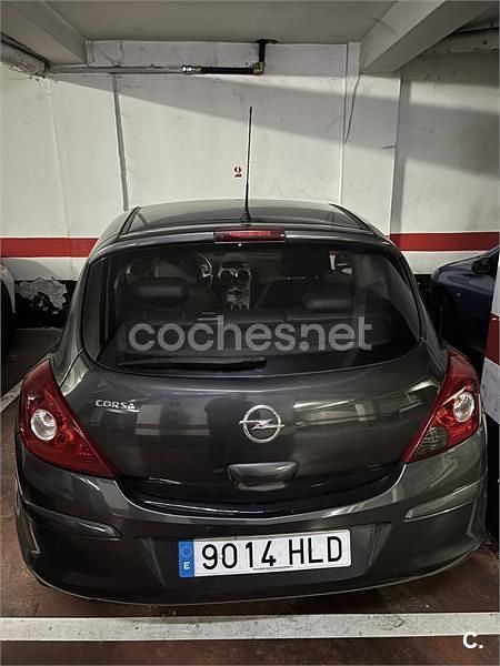 Usado Opel Corsa Selective 85 CV (62 kW) 2012 Marrón Utilitario