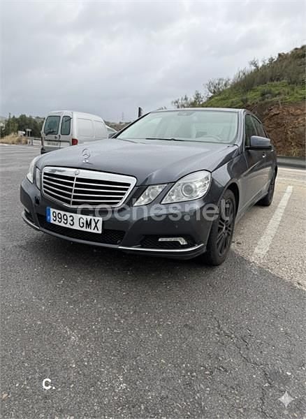 Gris / plata Usado 2009 Mercedes E500 Elegance Berlina | 25.000 € - Imagen 1/4
