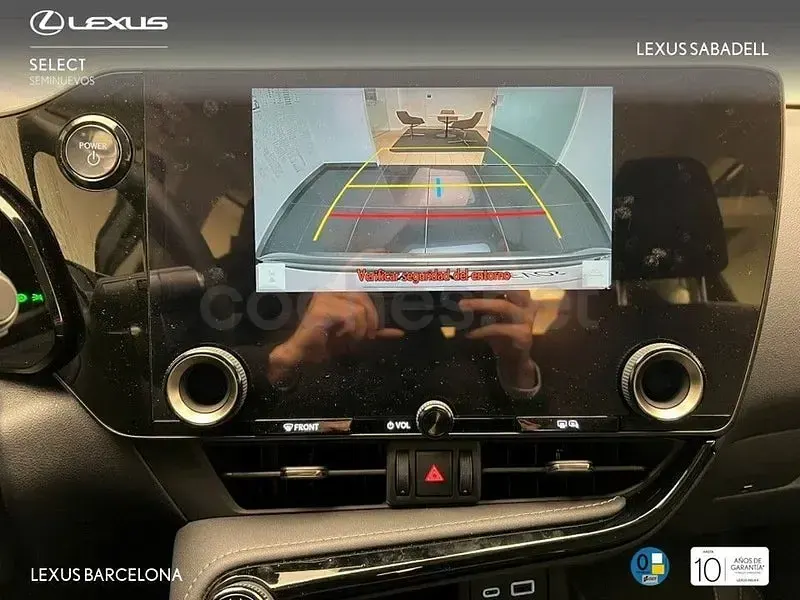 Usado Lexus NX450h+ 292 CV (214 kW) 2025 Gris / plata SUV