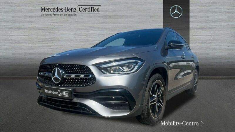 Gris Usado 2020 Mercedes GLA250 SUV | 38.850 € (Caro) - Imagen 1/4
