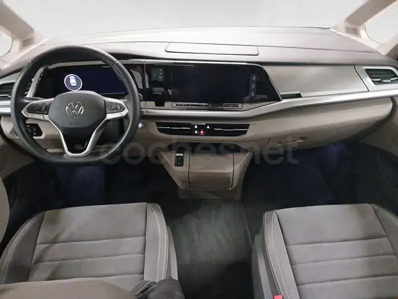 Usado VW Multivan Life 150 CV (110 kW) 2025 Negro Monovolumen