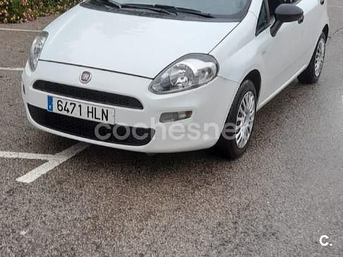 Blanco Usado 2012 Fiat Punto Easy Utilitario | 3950 € (Buen precio) - Imagen 1/4