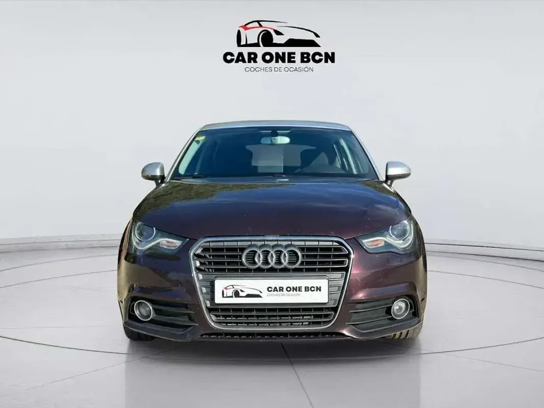 Usado Audi A1 Sportback Ambition 90 CV (66 kW) 2013 Marrón Utilitario