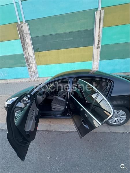 Usado VW Passat Sportline 140 CV (102 kW) 2007 Negro Berlina