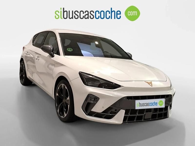 Usado Cupra Leon 150 CV (110 kW) 2025 Blanco