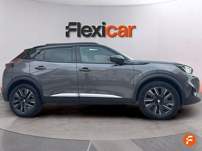 Usado Peugeot 2008 GT 130 CV (95 kW) 2022 Gris SUV