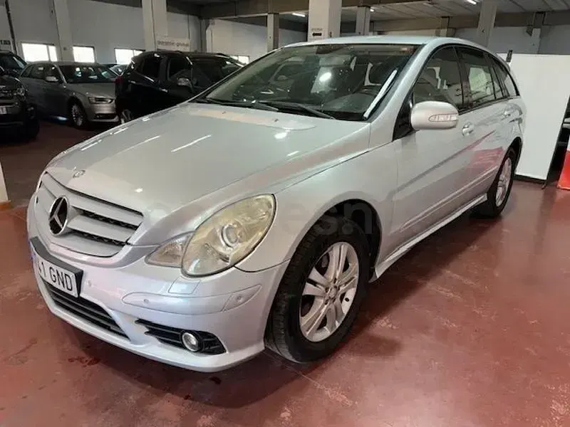 Usado Mercedes R350 272 CV (200 kW) 2009 Gris / plata Familiar