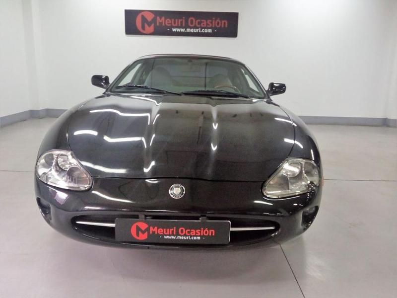 Usado Jaguar XK8 290 CV (213 kW) 1998 Negro Coupe