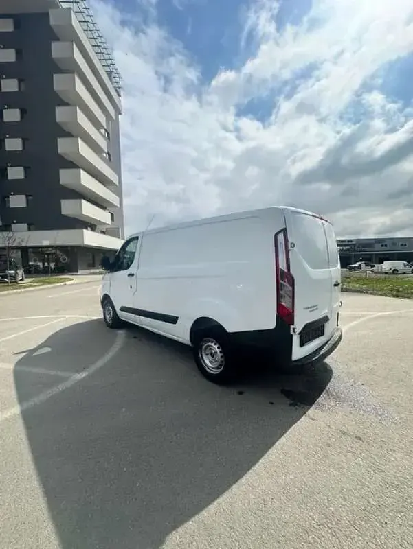 Usado Ford Transit Custom Ambiente 131 CV (96 kW) 2020 Blanco Van