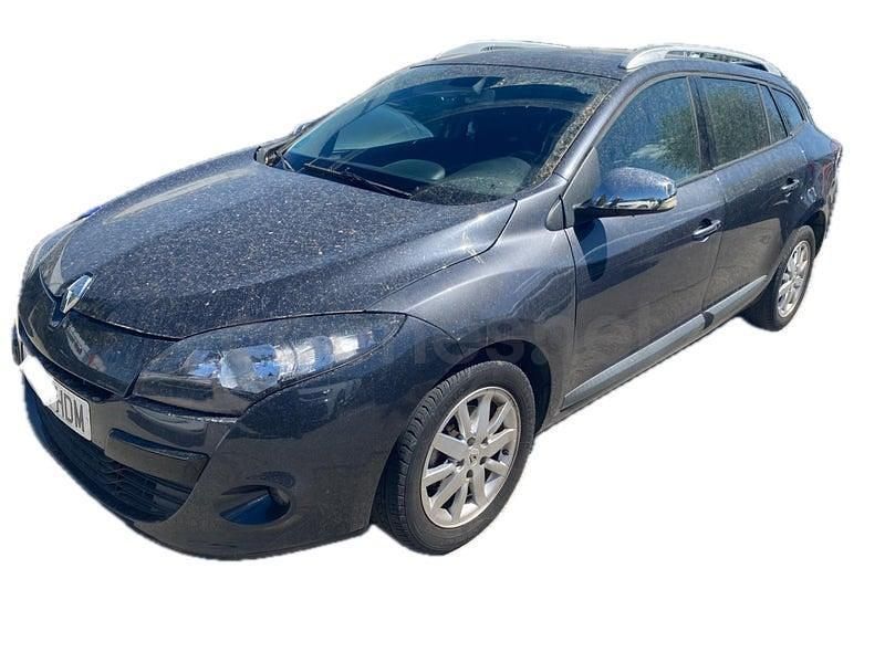 Usado Renault Mégane Dynamique 110 CV (80 kW) 2011 Gris / plata Berlina