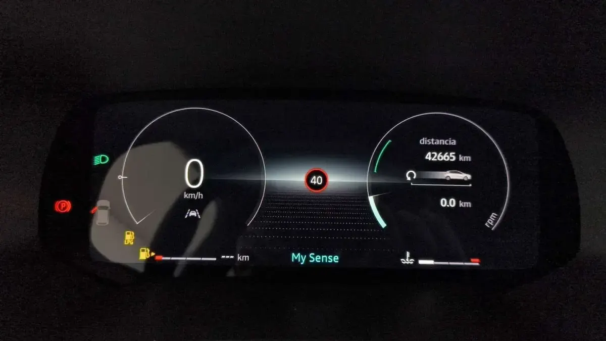 Usado Renault Clio Techno 101 CV (74 kW) 2025 Utilitario