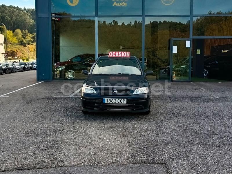 Negro Usado 2003 Opel Astra Edition Berlina | 2500 € (Caro) - Imagen 1/4