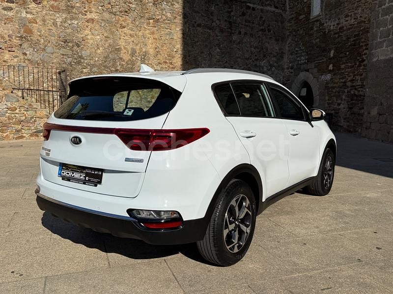 Usado Kia Sportage 136 CV (100 kW) 2022 Blanco SUV