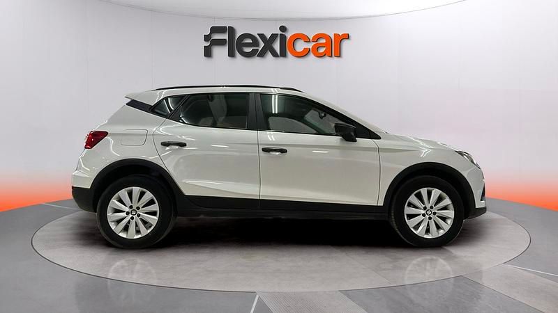 Usado Seat Arona Ecomotive 95 CV (69 kW) 2018 Blanco SUV