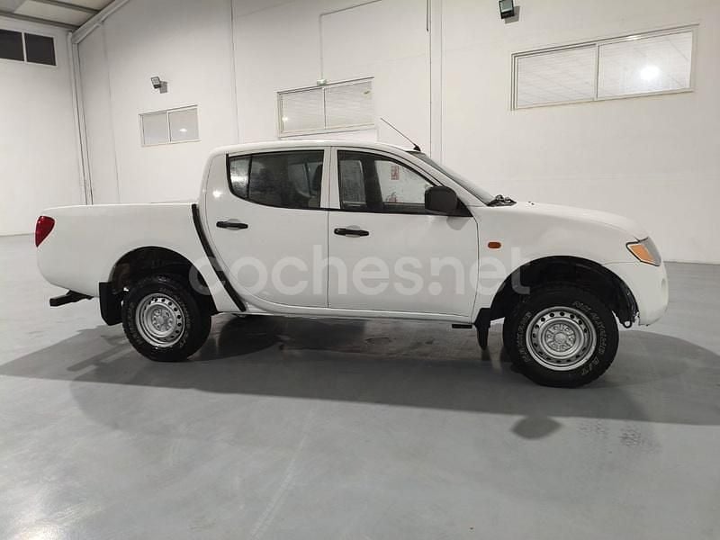 Usado Mitsubishi L200 Intense 136 CV (100 kW) 2008 Blanco Recogida