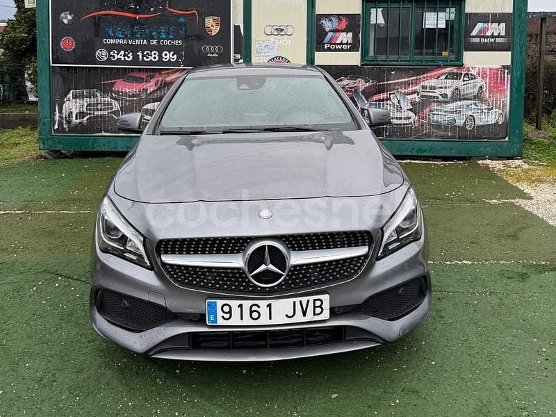 Usado Mercedes CLA200 136 CV (100 kW) 2017 Gris / plata Berlina