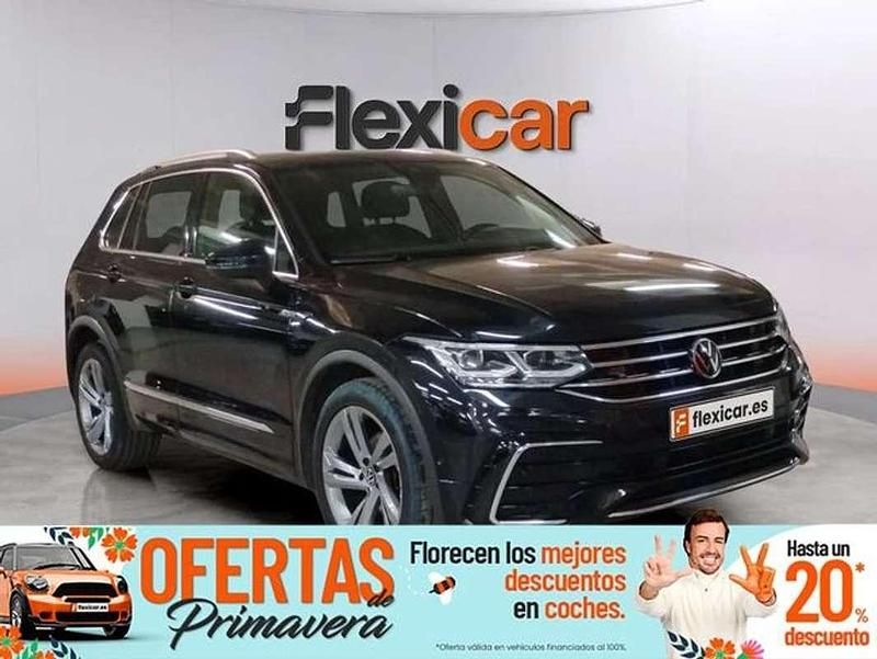 Usado VW Tiguan R-line 150 CV (110 kW) 2022 Negro SUV