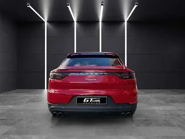 Usado Porsche Cayenne 470 CV (345 kW) 2022 Rojo SUV