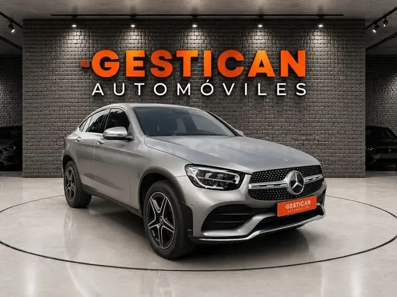 Usado Mercedes GLC300e 306 CV (225 kW) 2022 Gris / plata SUV