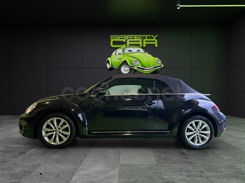 Usado VW Beetle Design 110 CV (80 kW) 2017 Negro Utilitario