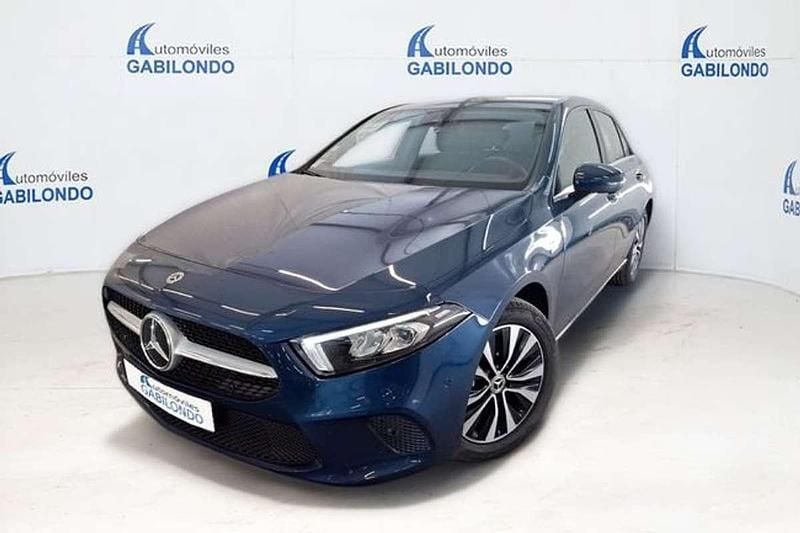 Usado Mercedes A220 Business 218 CV (160 kW) 2021 Azul Berlina