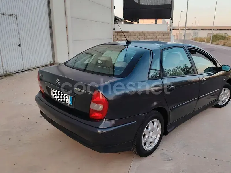 Usado Citroën C5 110 CV (80 kW) 2004 Negro Berlina