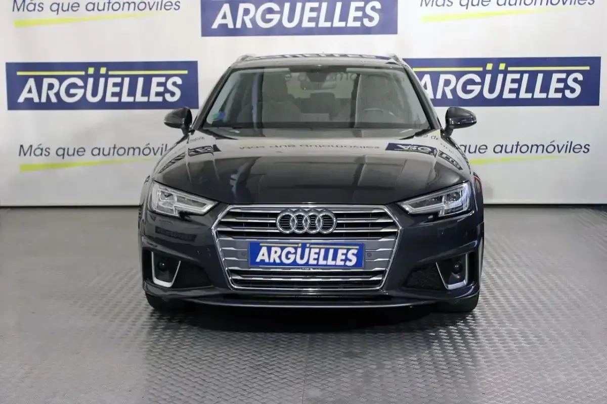 Usado Audi A4 S-Line 170 CV (125 kW) 2020 Gris Berlina