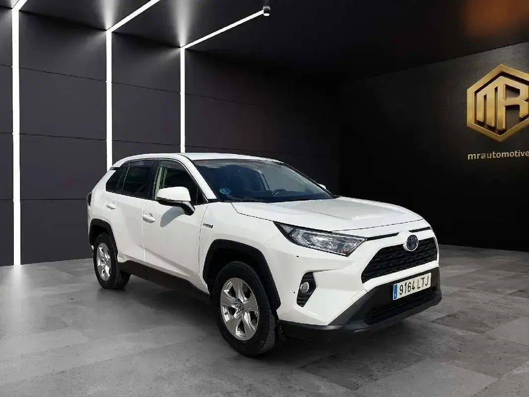 Usado Toyota RAV4 Hybrid Business Edition 222 CV (163 kW) 2021 Blanco SUV