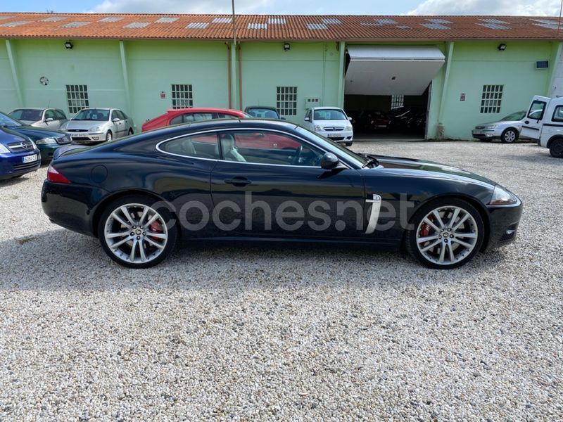 Usado Jaguar XKR 416 CV (305 kW) 2007 Negro Coupe