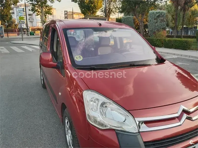 Usado Citroën Berlingo 90 CV (66 kW) 2009 Rojo Monovolumen