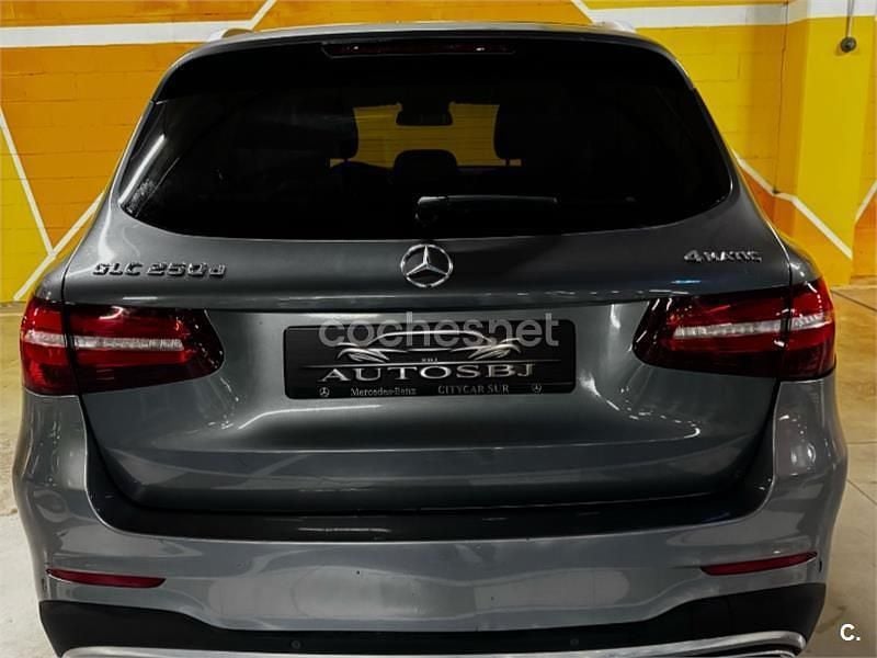 Usado Mercedes GLC250 AMG line 204 CV (150 kW) 2016 Gris / plata SUV