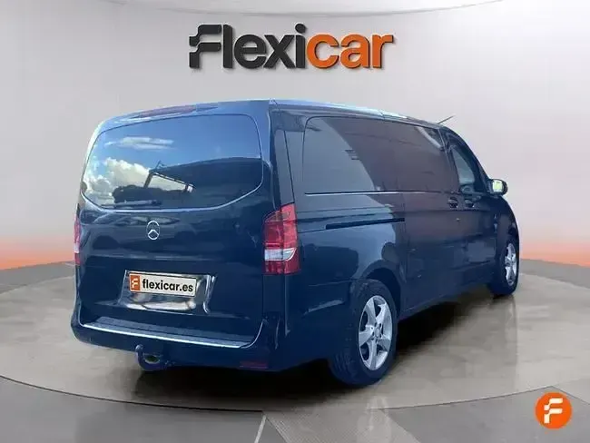 Käytetty Mercedes V220 Avantgarde 163 HP (119 kW) 2017 Musta Tila-auto
