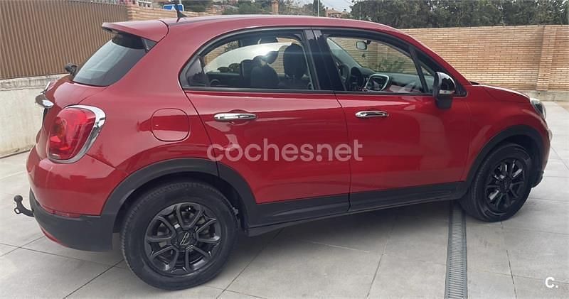 Usado Fiat 500X Pop 110 CV (80 kW) 2016 Rojo SUV