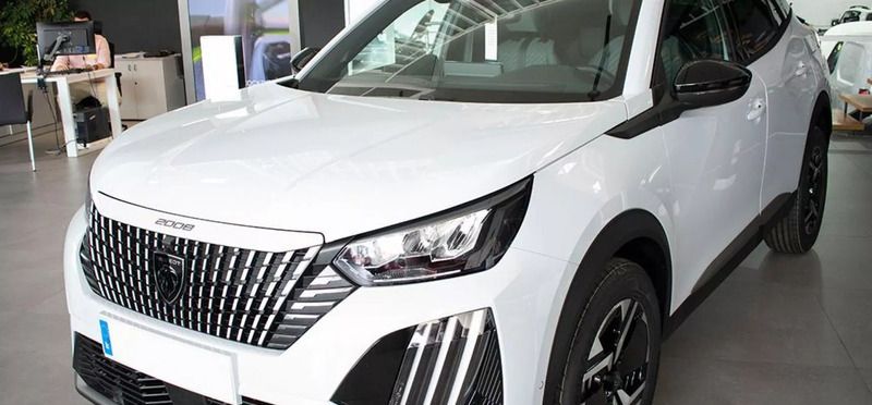 Blanco okenite Nuevo 2025 Peugeot 2008 Allure SUV | 21.200 € (Buen precio) - Imagen 1/4