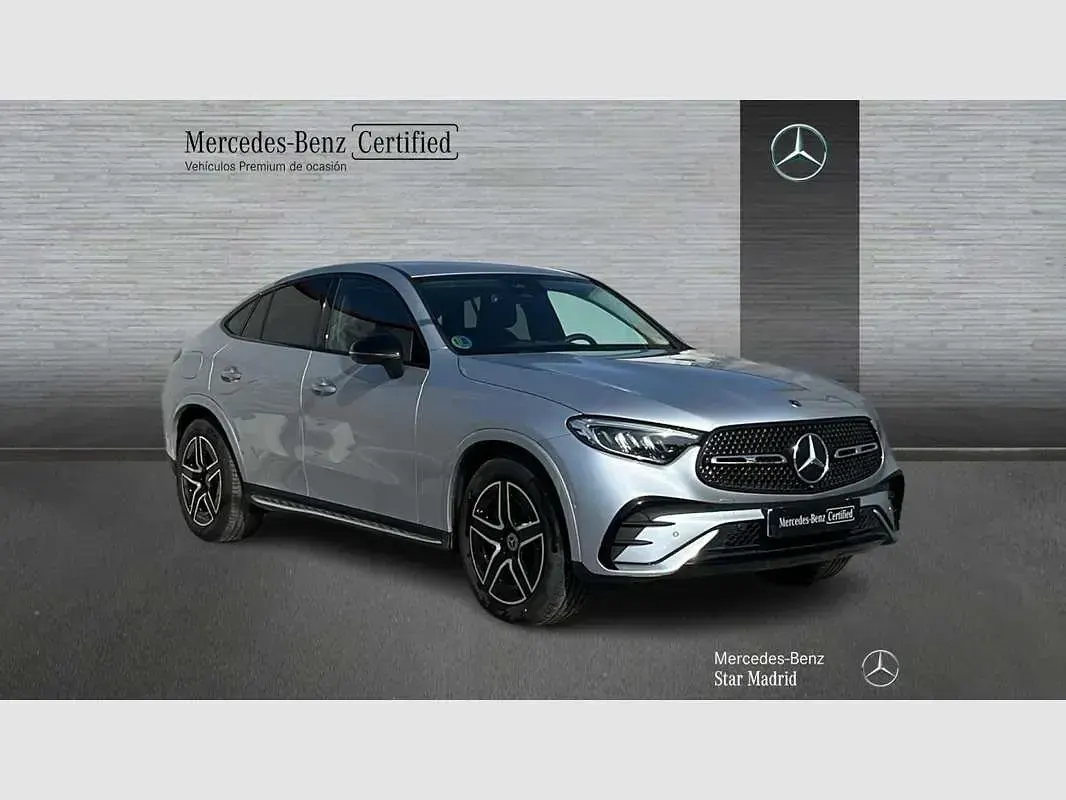 Usado Mercedes GLC250 211 CV (155 kW) 2025 Plateado SUV