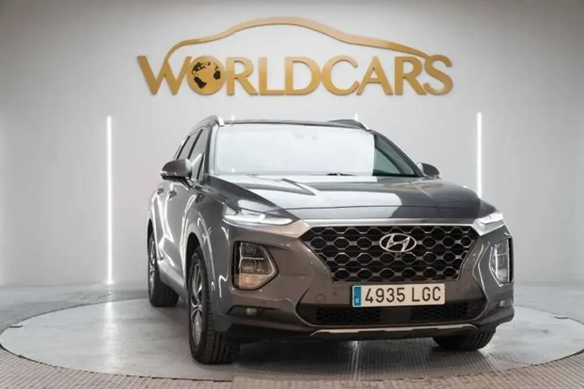 Usado Hyundai Santa Fe Style 200 CV (147 kW) 2020 Gris SUV