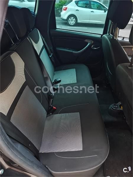 Usado Dacia Duster Lauréate 125 CV (91 kW) 2016 Negro SUV