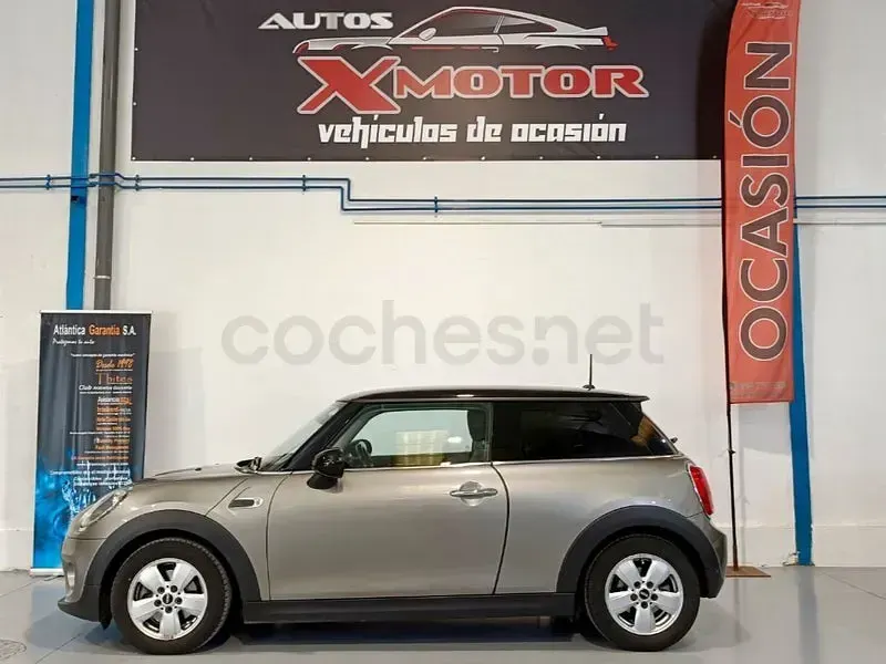 Usado Mini ONE 102 CV (75 kW) 2018 Gris / plata Utilitario